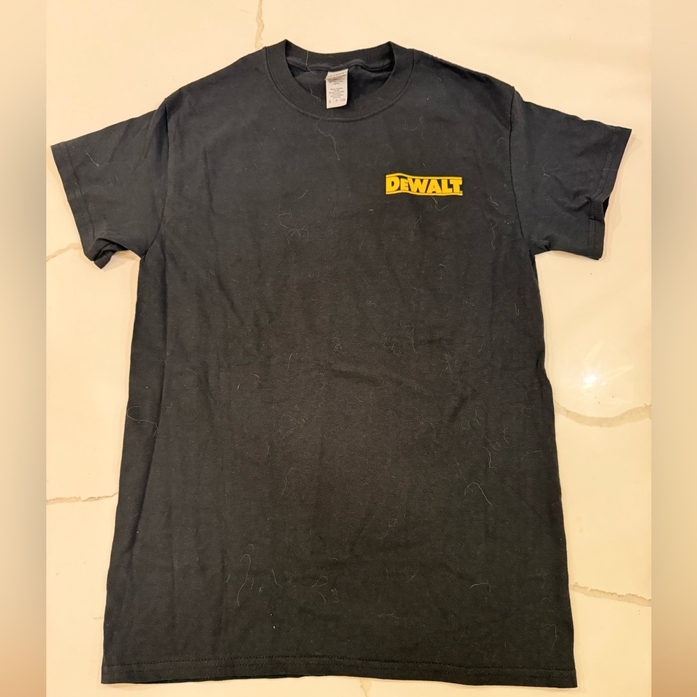 Small Dewalt shirt flexvolt